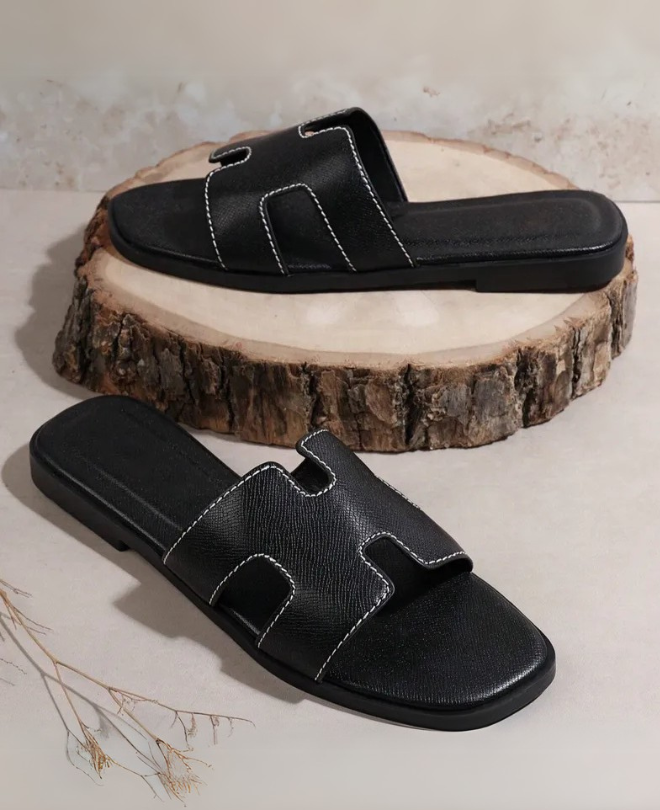 Sandales Plates
